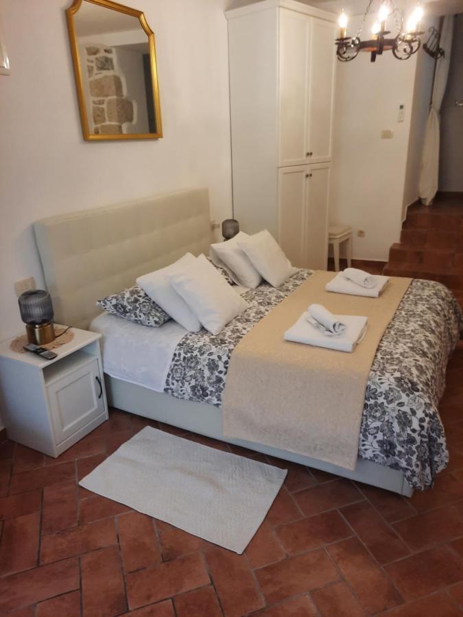 Old Town Rab Studio Apartment ราบ ภายนอก รูปภาพ